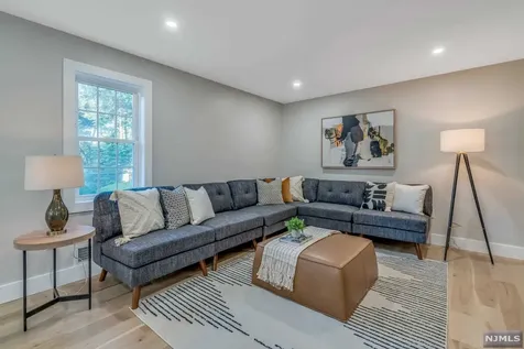 631 Maxwell Place Ridgewood NJ 07450