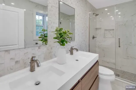 631 Maxwell Place Ridgewood NJ 07450