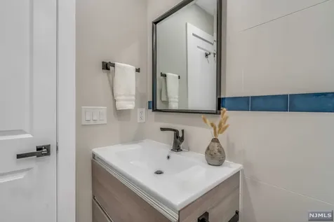 631 Maxwell Place Ridgewood NJ 07450