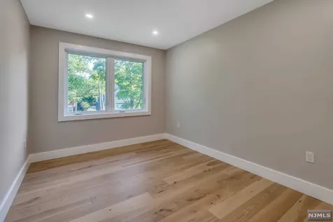 631 Maxwell Place Ridgewood NJ 07450