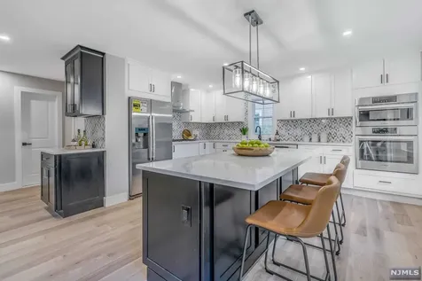 631 Maxwell Place Ridgewood NJ 07450