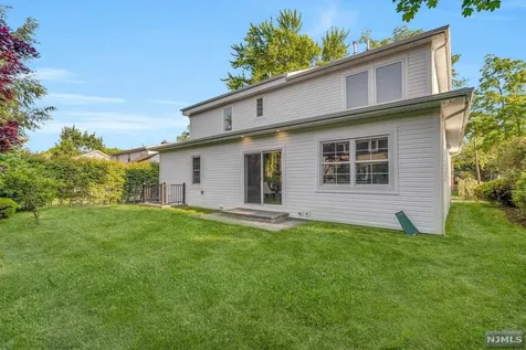 631 Maxwell Place Ridgewood NJ 07450
