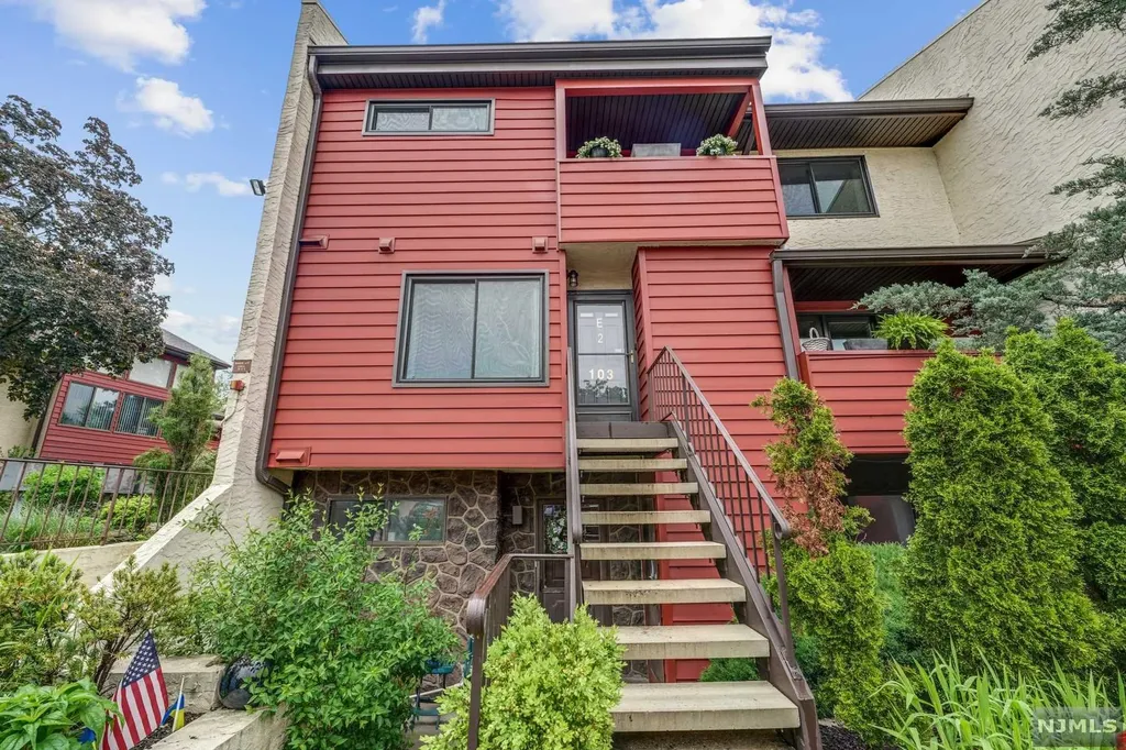 103 River Road Nutley NJ 07110