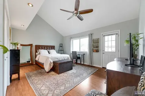 103 River Road Nutley NJ 07110