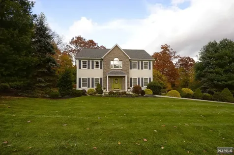 95 Dorothy Drive North Haledon NJ 07508
