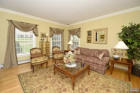 95 Dorothy Drive North Haledon NJ 07508
