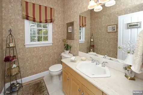 95 Dorothy Drive North Haledon NJ 07508
