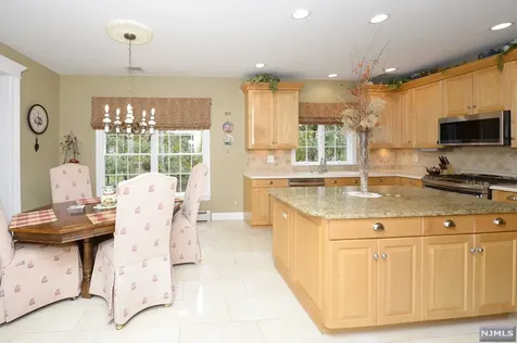 95 Dorothy Drive North Haledon NJ 07508
