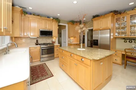 95 Dorothy Drive North Haledon NJ 07508