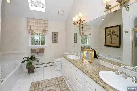95 Dorothy Drive North Haledon NJ 07508