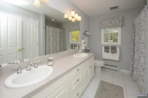 95 Dorothy Drive North Haledon NJ 07508
