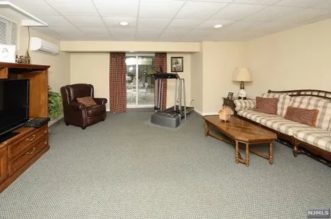 95 Dorothy Drive North Haledon NJ 07508