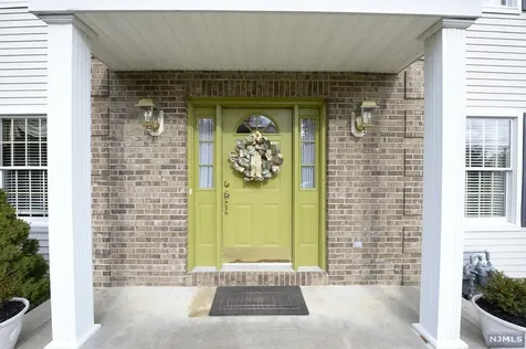 95 Dorothy Drive North Haledon NJ 07508