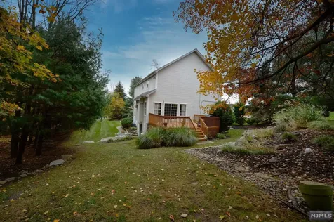 95 Dorothy Drive North Haledon NJ 07508