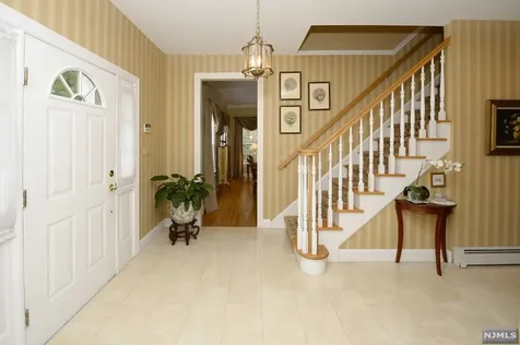 95 Dorothy Drive North Haledon NJ 07508