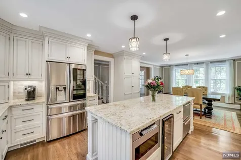 141 Avondale Road Ridgewood NJ 07450