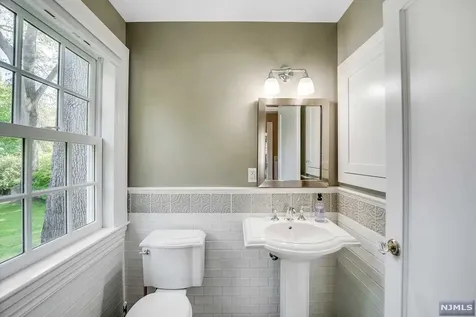 141 Avondale Road Ridgewood NJ 07450
