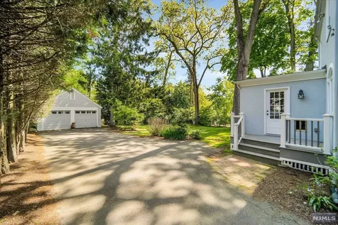 141 Avondale Road Ridgewood NJ 07450