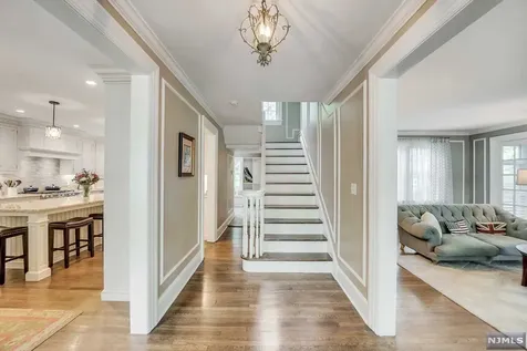 141 Avondale Road Ridgewood NJ 07450