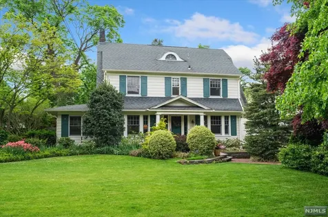 420 Colonial Road Ridgewood NJ 07450