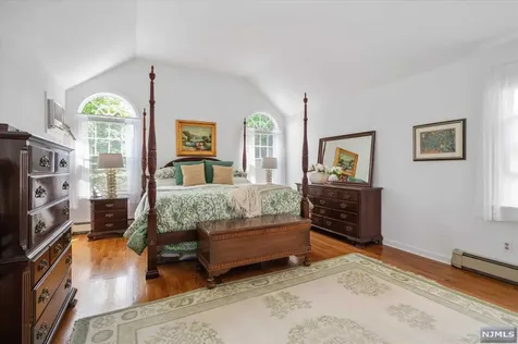 420 Colonial Road Ridgewood NJ 07450