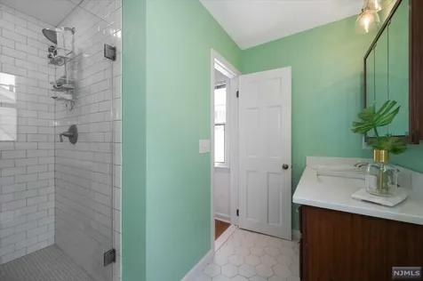 420 Colonial Road Ridgewood NJ 07450