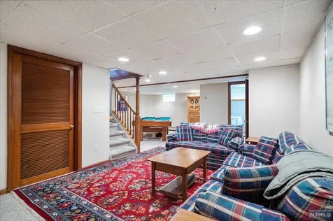 420 Colonial Road Ridgewood NJ 07450