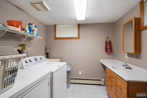 420 Colonial Road Ridgewood NJ 07450