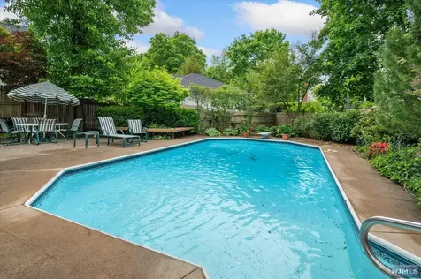 420 Colonial Road Ridgewood NJ 07450
