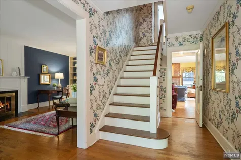 420 Colonial Road Ridgewood NJ 07450