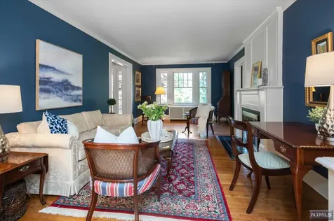 420 Colonial Road Ridgewood NJ 07450