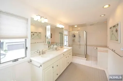 174 Van Winkle Lane Mahwah NJ 07430