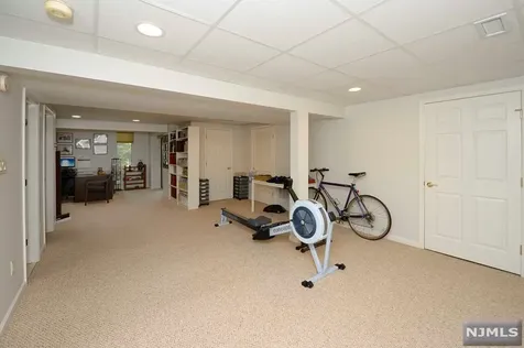 174 Van Winkle Lane Mahwah NJ 07430