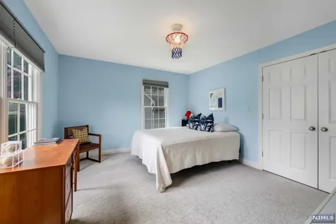 125 Hollywood Avenue Ho-ho-kus NJ 07423