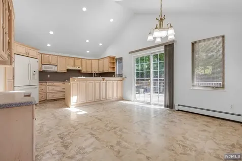 11 Westerholt Avenue Woodland Park NJ 07424