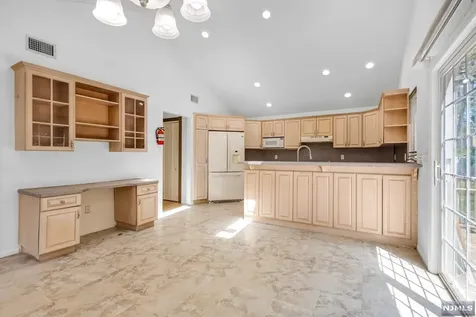 11 Westerholt Avenue Woodland Park NJ 07424