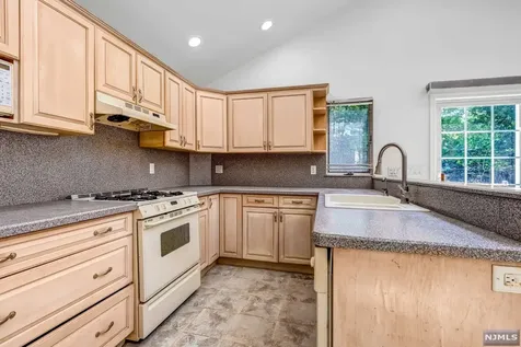 11 Westerholt Avenue Woodland Park NJ 07424
