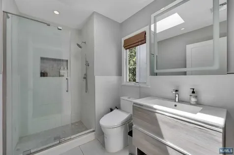 328 Pearsall Avenue Ridgewood NJ 07450