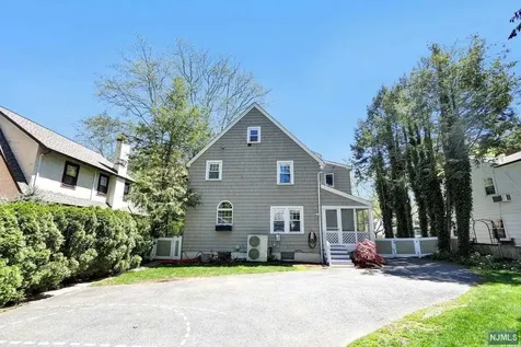 328 Pearsall Avenue Ridgewood NJ 07450