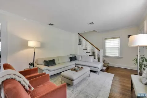 328 Pearsall Avenue Ridgewood NJ 07450