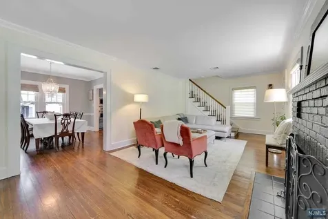 328 Pearsall Avenue Ridgewood NJ 07450