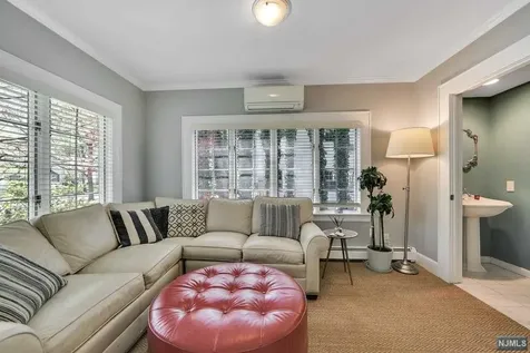 328 Pearsall Avenue Ridgewood NJ 07450