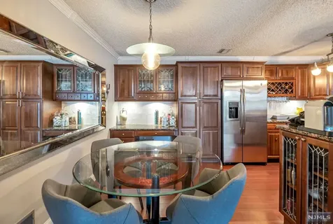 1059 Ash Drive Mahwah NJ 07430