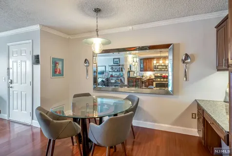 1059 Ash Drive Mahwah NJ 07430