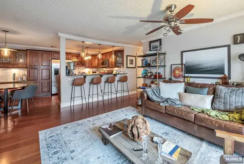 1059 Ash Drive Mahwah NJ 07430