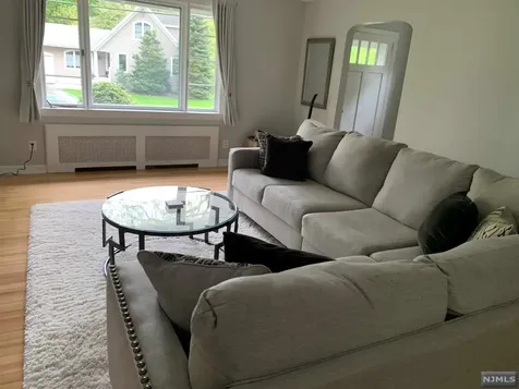 176 Park Avenue Allendale NJ 07401