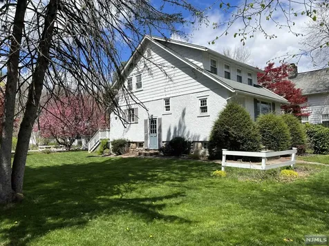 176 Park Avenue Allendale NJ 07401