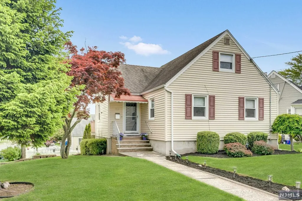 30 Blum Lane Nutley NJ 07110