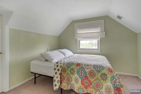 30 Blum Lane Nutley NJ 07110
