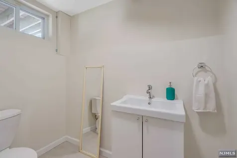 30 Blum Lane Nutley NJ 07110